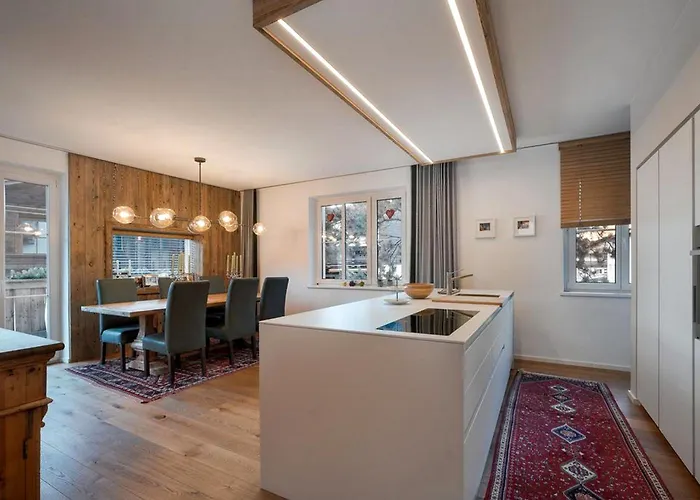 Mountainrelaxktzh Bed & Breakfast *